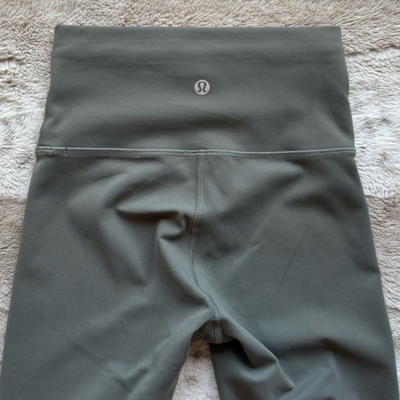 Lululemon Wunder Train High-Rise Tight 24" *Asia Fit in Grey Sage Size XS - Picture 6 of 14